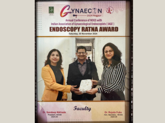 Endoscopy Ratna Award presented to Dr. Leena Mehrotra