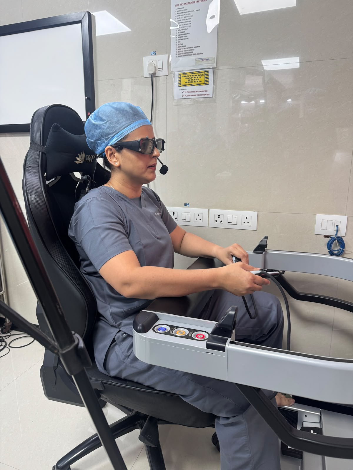 Laparoscopic and Robotic Surgery